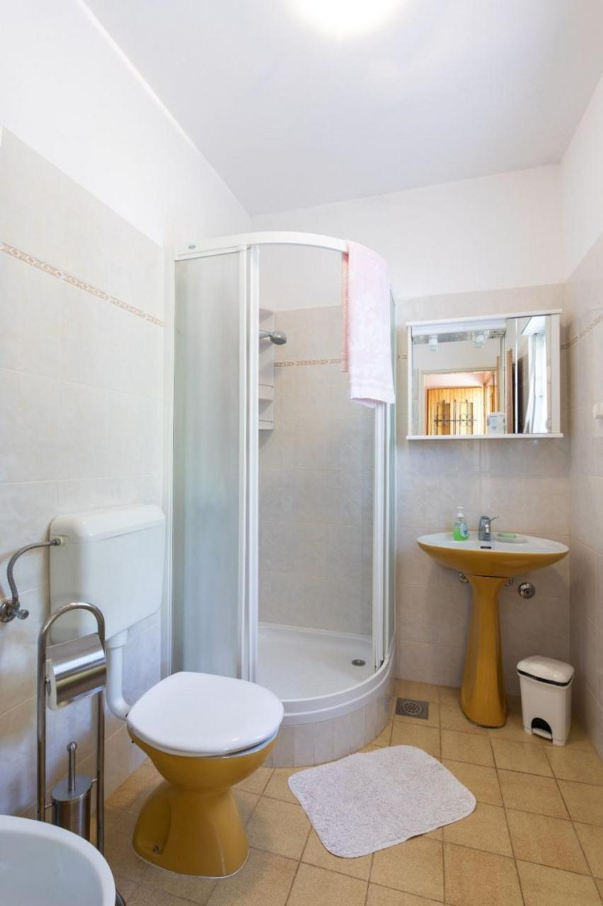 Apartments Kate - 100 M From Beach Malinska Luaran gambar