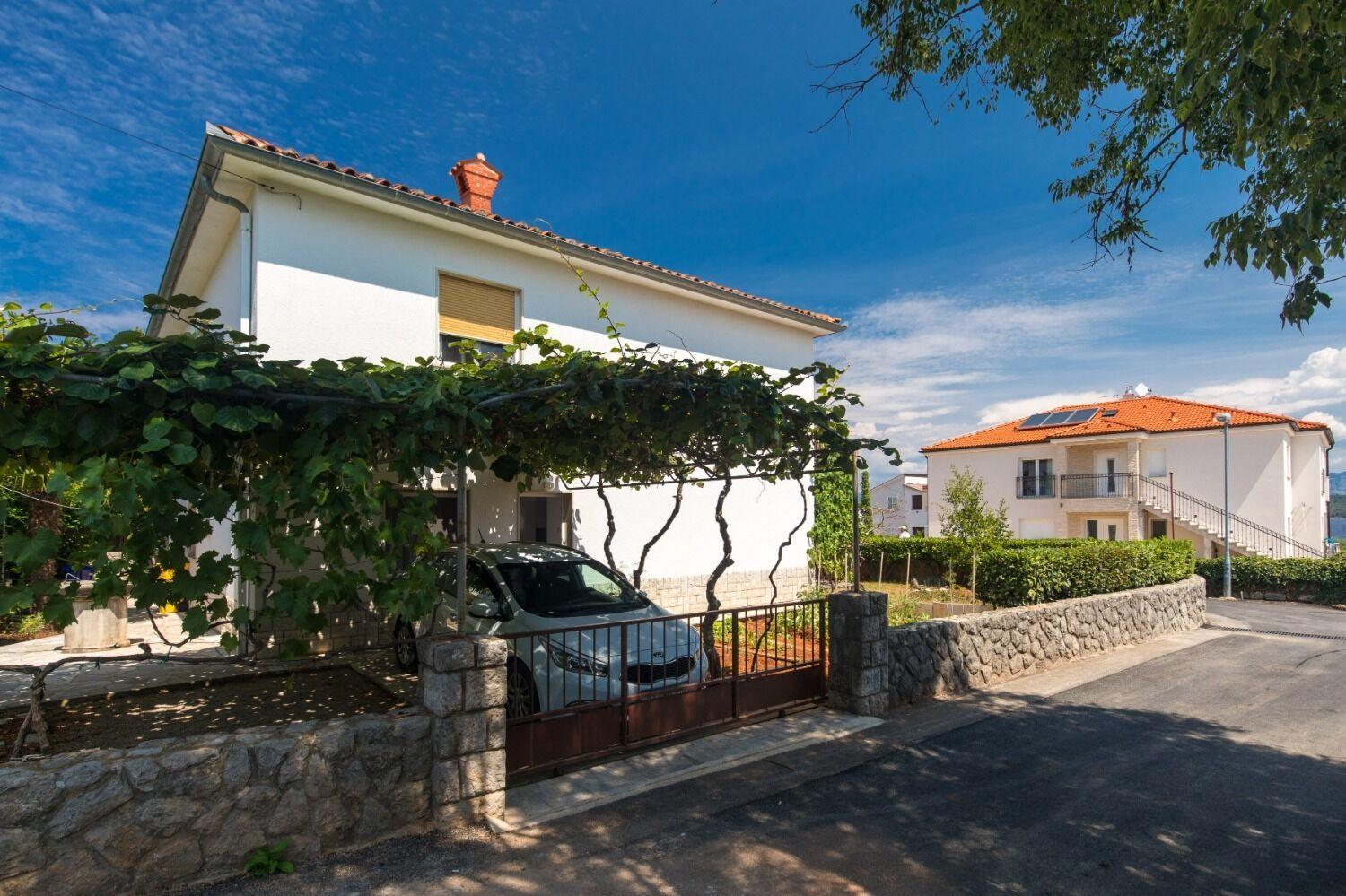 Apartments Kate - 100 M From Beach Malinska Luaran gambar