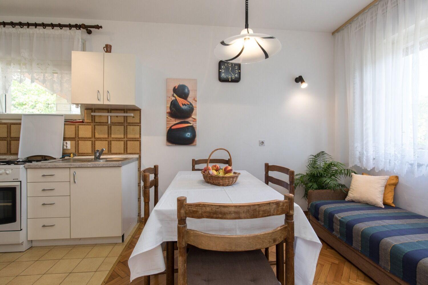 Apartments Kate - 100 M From Beach Malinska Luaran gambar